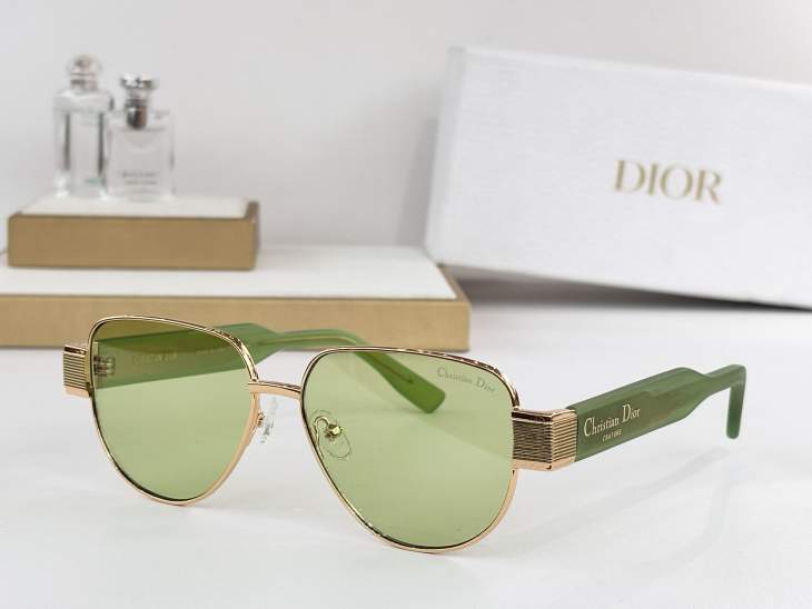 Picture of Dior Sunglasses _SKUfw76324613fw